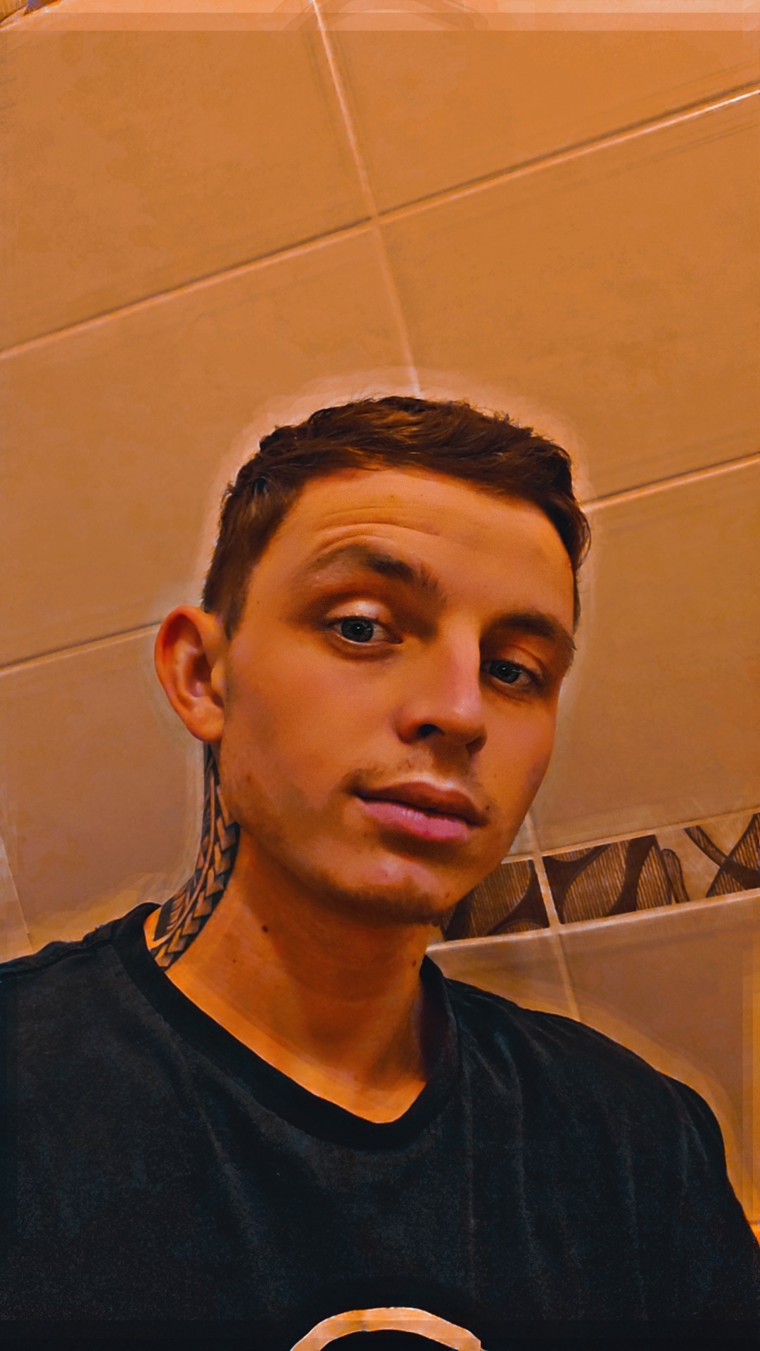 Profil de Anzo